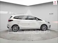 2017 KIA Carens