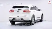 2017 KIA Niro