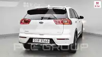 2017 KIA Niro