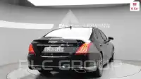 2017 Genesis EQ900