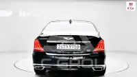 2017 Genesis EQ900