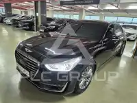 2018 Genesis EQ900