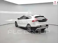 2019 Volvo V40