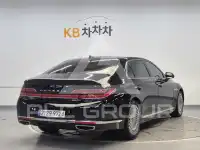 2019 Genesis G90