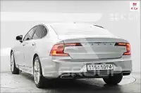 2020 Volvo S90