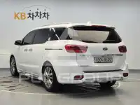 2020 KIA Carnival