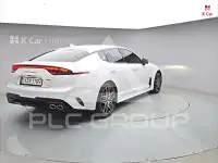 2021 KIA Stinger