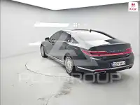 2021 Genesis G90