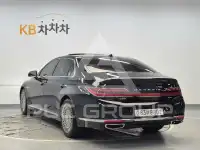 2021 Genesis G90