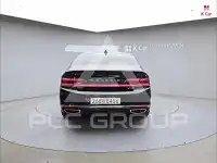 2021 Genesis G90