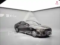 2021 Genesis G90