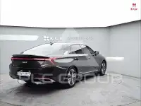 2022 KIA K8