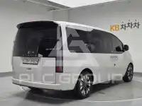 2023 Hyundai Staria