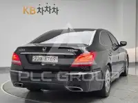 2011 Hyundai Equus