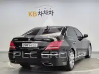 2012 Hyundai Equus