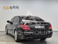 2012 Hyundai Equus