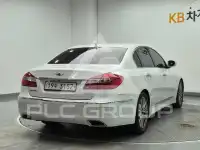 2013 Hyundai Genesis