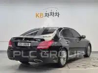 2013 Hyundai Equus