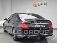 2016 Genesis G90