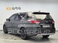 2016 KIA Carnival