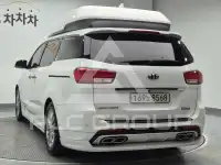 2017 KIA Carnival