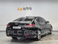 2017 Genesis G80