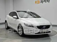 2016 Volvo V40