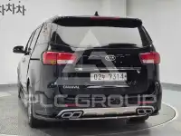 2017 KIA Carnival