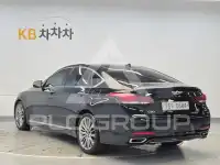 2017 Genesis G80