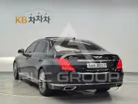 2018 Genesis G90