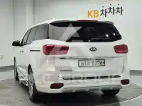 2018 KIA Carnival