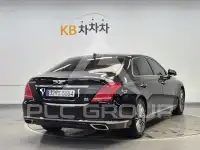 2018 Genesis G90