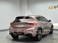 2018 Infinity Q30