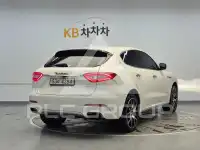 2017 Maserati LEVANTE