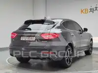 2017 Maserati LEVANTE