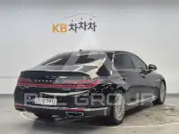 2019 Genesis G90