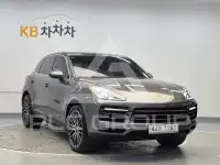 2019 Porsche CAYENNE
