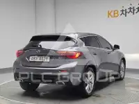 2019 Infinity Q30