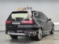 2021 BMW X7