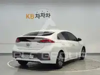 2020 Hyundai Ioniq