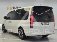 2022 Hyundai Staria