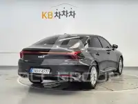 2022 KIA K8