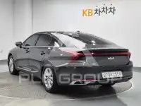 2022 KIA K8