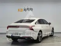 2022 KIA K8