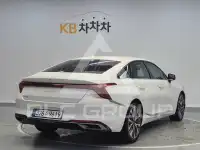 2022 KIA K8