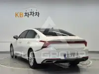 2022 KIA K8