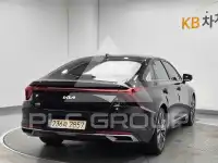 2022 KIA K8