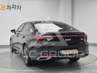 2022 KIA K8