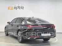 2022 KIA K8