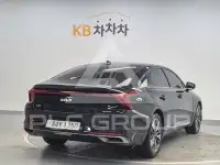 2022 KIA K8